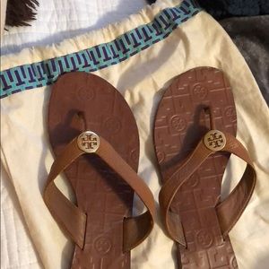 TORY BURCH TAN THORA